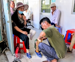 Những bước chân hạnh phúc